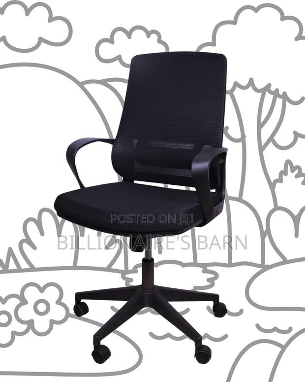 Black Ergonomic Mesh Office Chair | Heavy-Duty Headrest Support - thumbnail 4