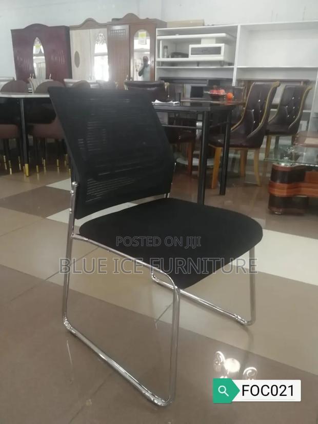 Modern Cfa Waiting Chair - main view