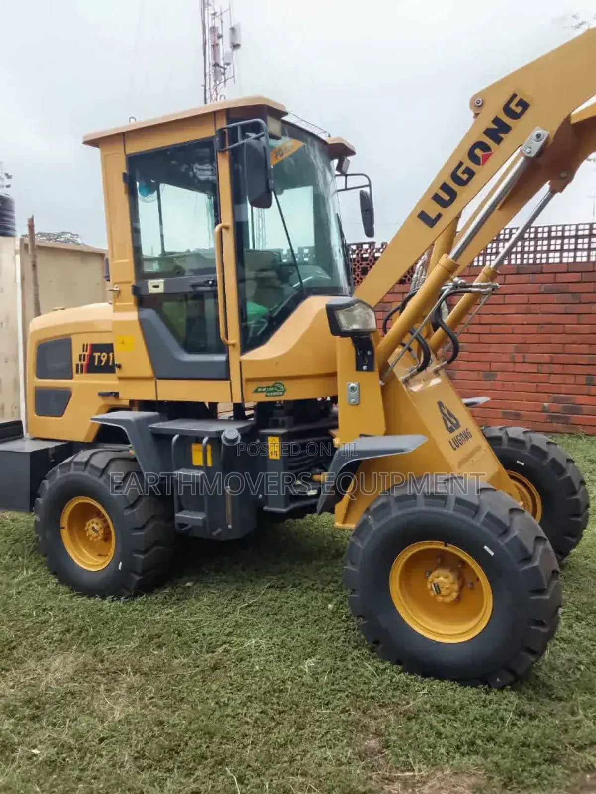 Backhoe and Wheel Loader for Hire