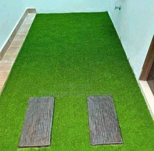 Garden Green Grass Carpet With Beautiful Natural Finish