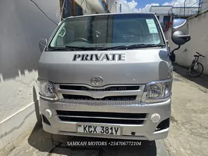 Toyota HiAce 2013 Silver
