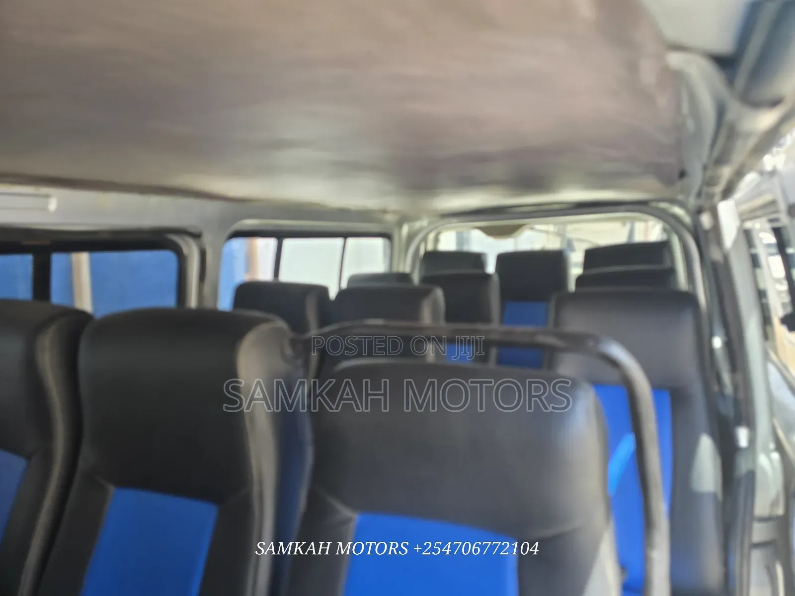 Toyota HiAce 2013 Silver
