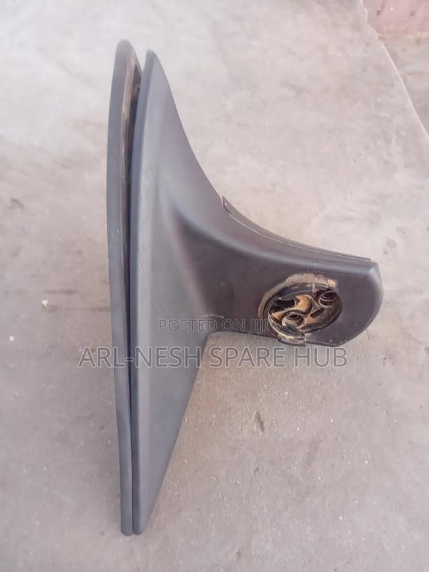 Subaru Legacy Br9 Side Mirror Arm - thumbnail 4