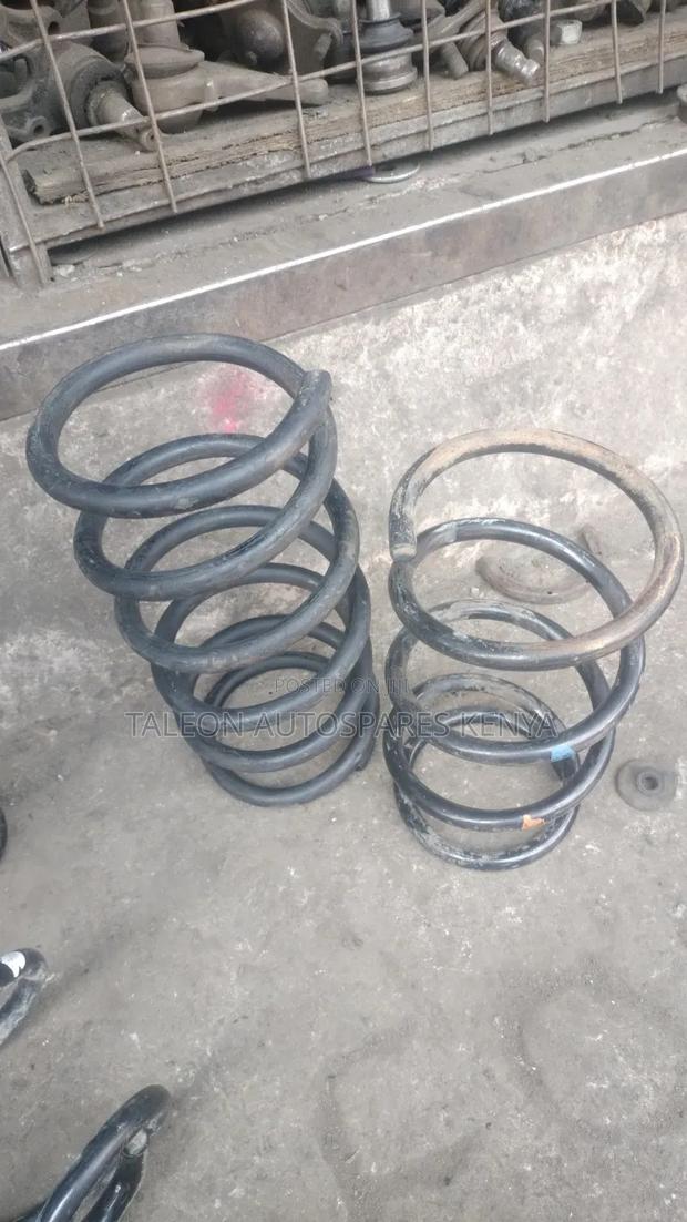 Tyota Isis Heavy-Duty Coil Springs - thumbnail 3