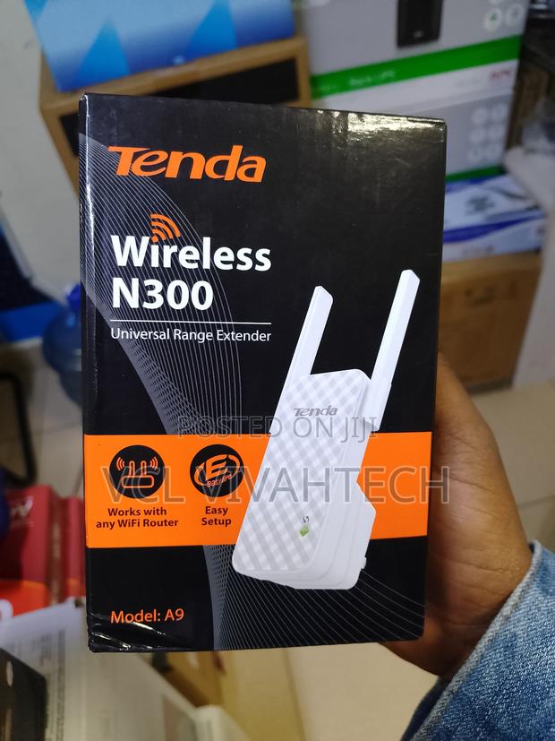 Tenda A9 Wireless Range Extender - main view