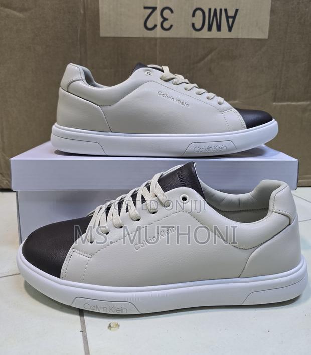 Authentic Calvin Klein Casuals(Leather)* 40-45 - thumbnail 5