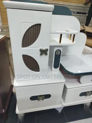 Extendable Tv Stand With Butterfly Decorations + Free Delivery.