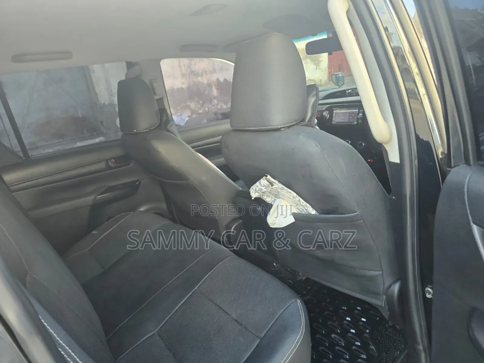 Toyota Hilux 2018 Black