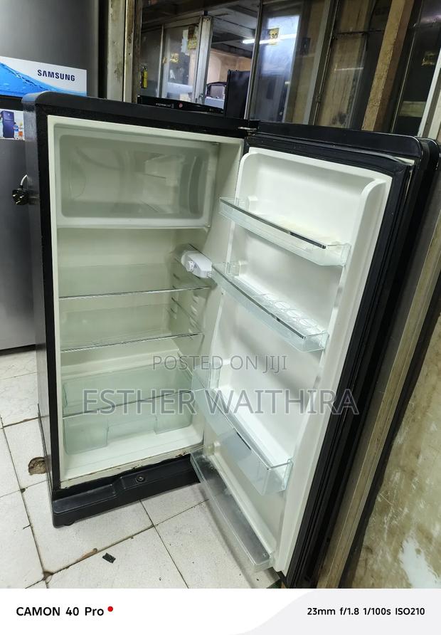 Ramtons 190 Litres Fridge - thumbnail 3