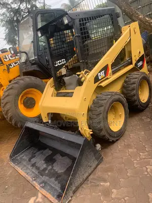 Skid Steer/Bobcat ( Wheel and Crawler) for Hire