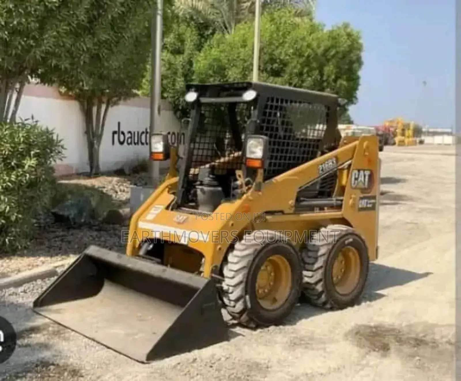 Skid Steer/Bobcat ( Wheel and Crawler) for Hire