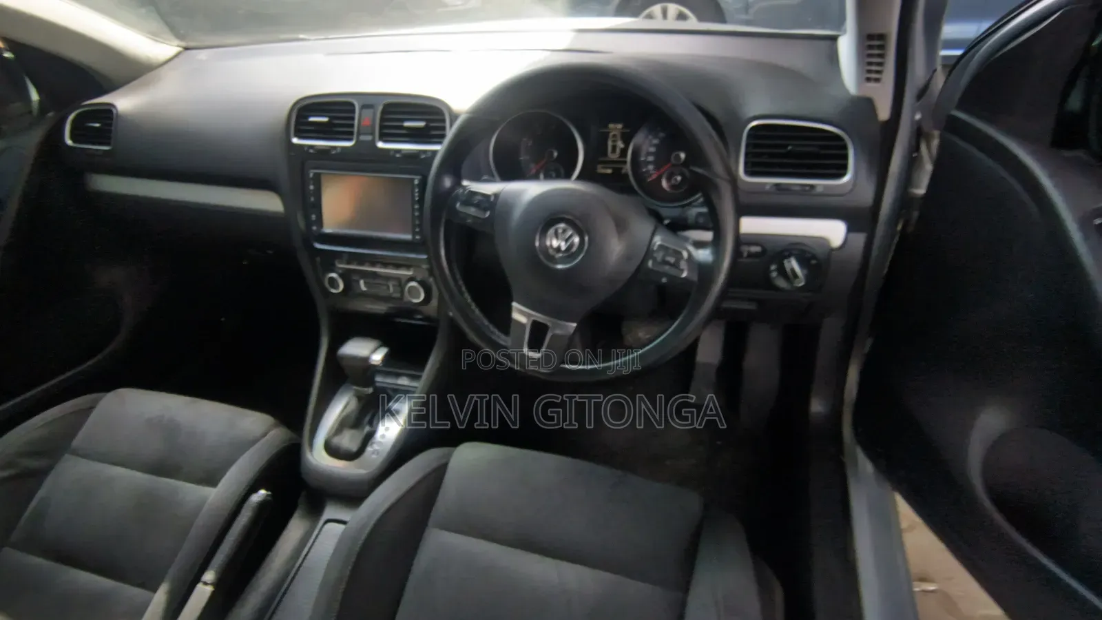 Volkswagen Polo 2011 Silver