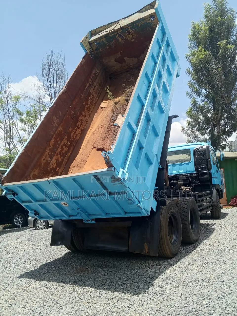Isuzu Truck