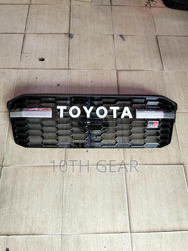 Land Cruiser 300 2021 Gr Grille