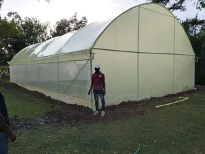 Greengreenhouse Construction