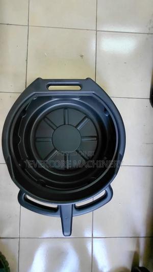 Plastic Oil Drainer Pan Heavy Duty - thumbnail 2