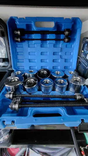 Universal Bush and Bearing Removal Tool Kit.