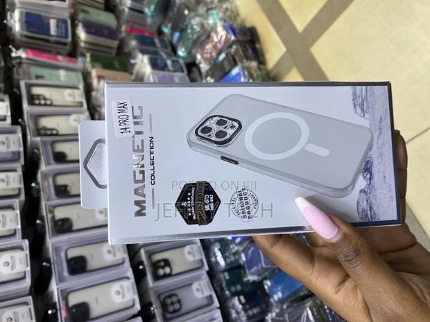 Hython Magnetic Clear for iPhone 14 Pro Max Case - main view