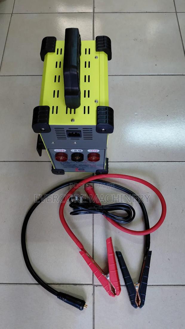 Heavy Duty Personal Car Jump Starter Machine Set.