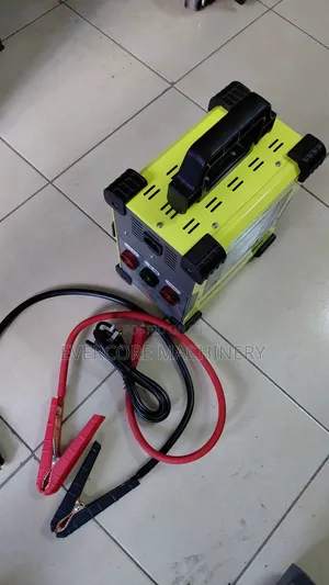 Heavy Duty Personal Car Jump Starter Machine Set.