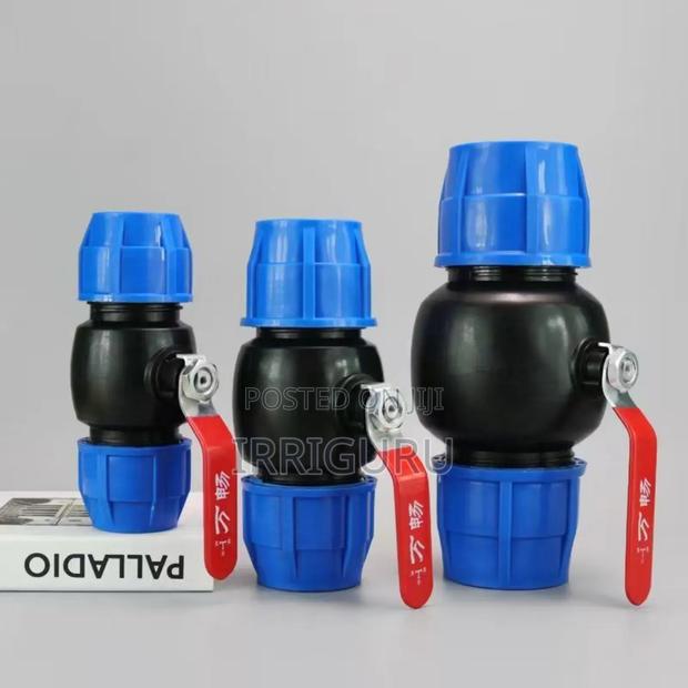 Threeway Tee - main view