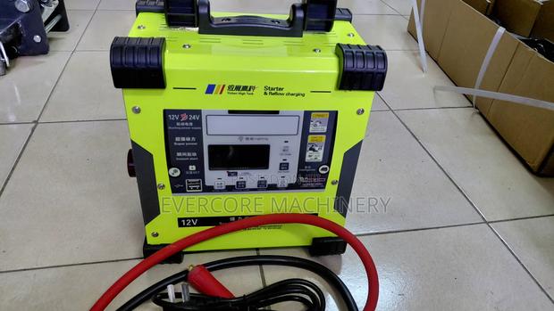 Car Jump Starter Machine Heavu Duty.
