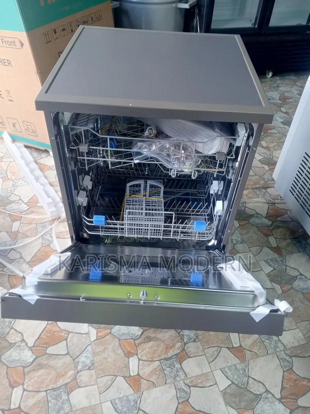 Dish Cleaning Machine, Restaurant Dish Washer - main view