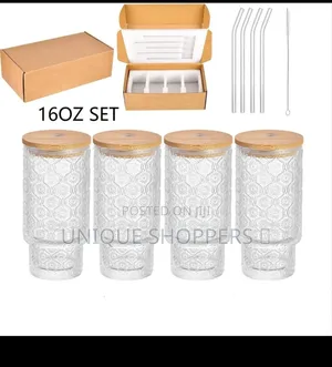 Aesthetic Highball Crystal Ribbed Glasses With Bamboo Lid and Straws.