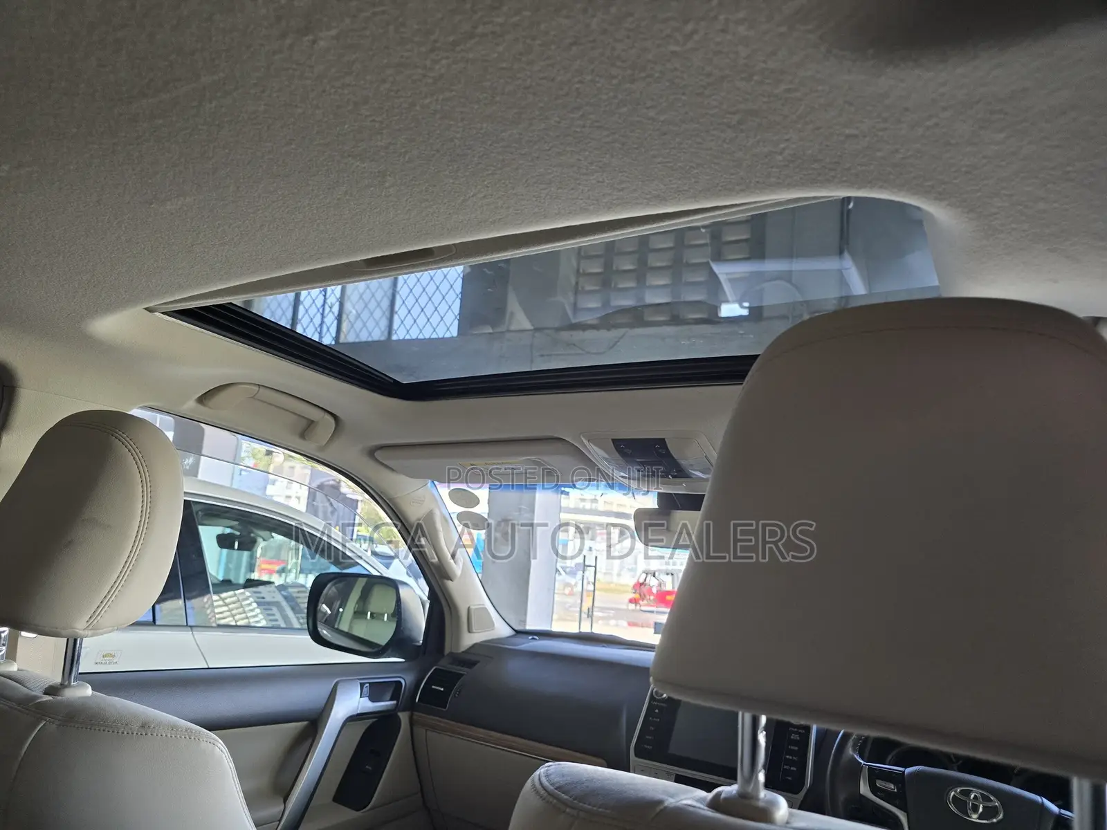 Toyota Land Cruiser Prado 2018 White