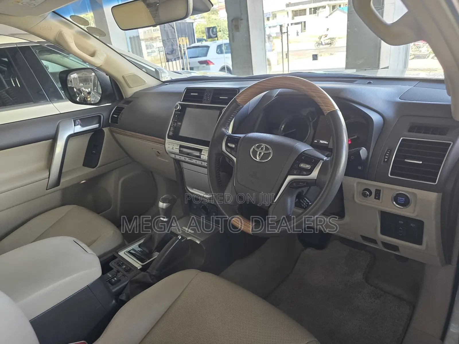 Toyota Land Cruiser Prado 2018 White