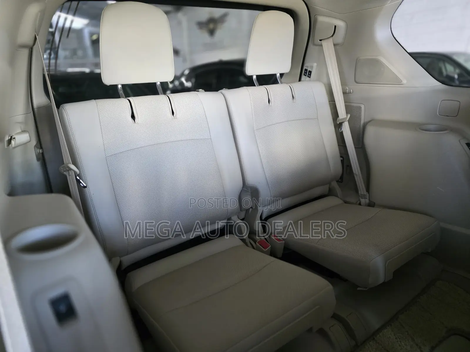 Toyota Land Cruiser Prado 2018 White