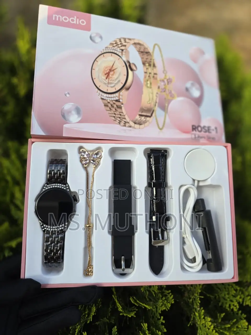 Beautiful Ladies Smartwatch 3 Interchangeable Straps