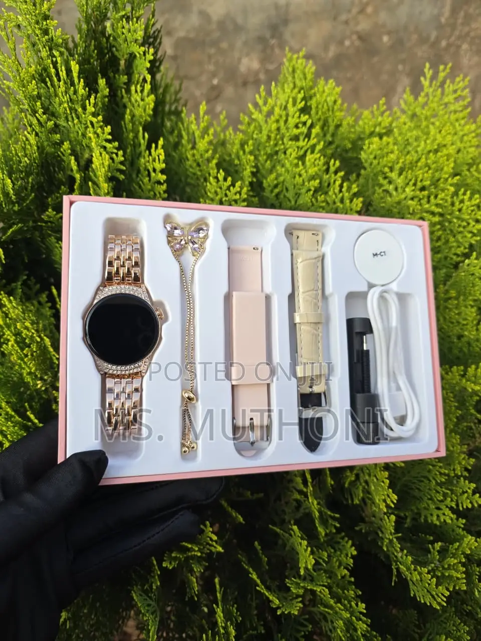 Beautiful Ladies Smartwatch 3 Interchangeable Straps