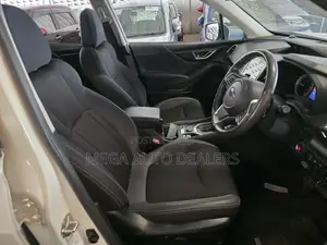 Subaru Forester 2018 White