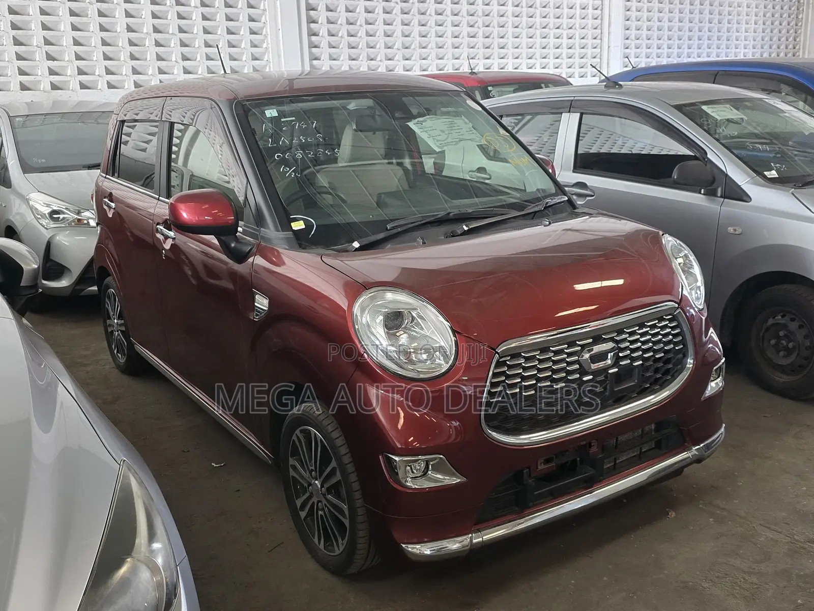 Daihatsu Cast 2018 Red