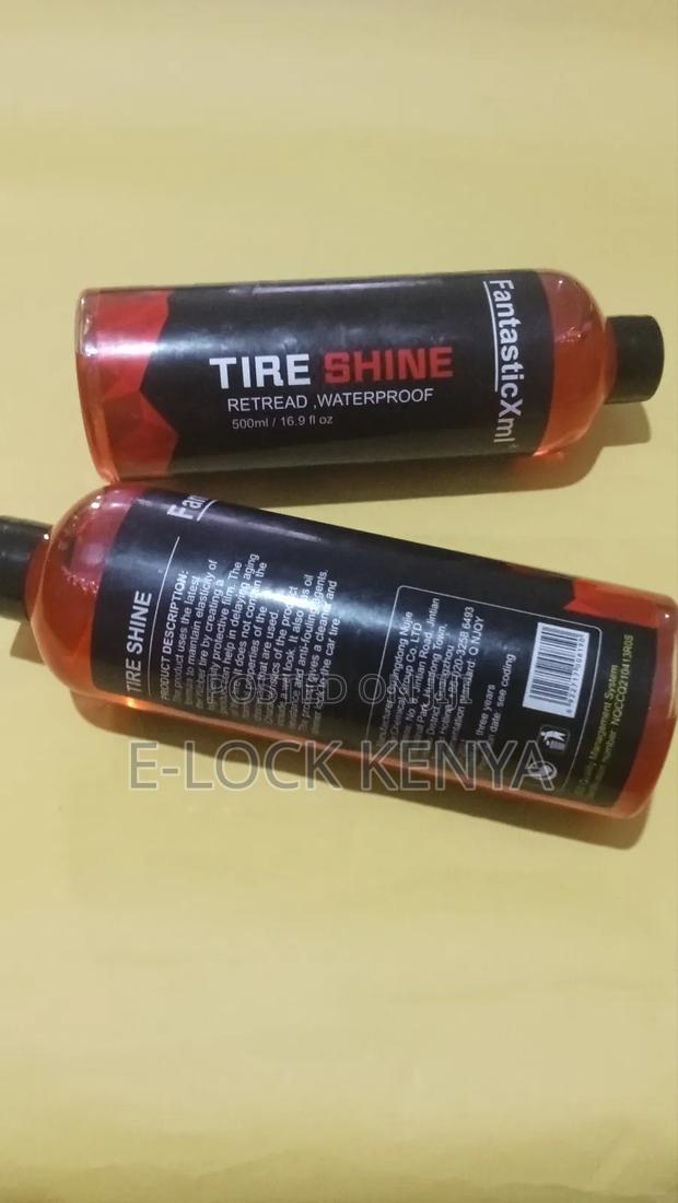 Rejuvenating Car Tire Shiner