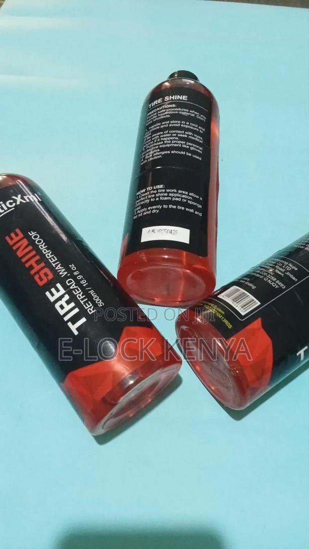 Protective Car Tire Shiner