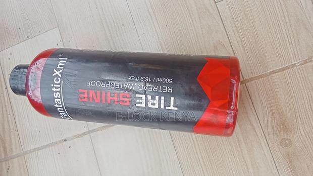 Easy Application Vehicles Tire Shiner