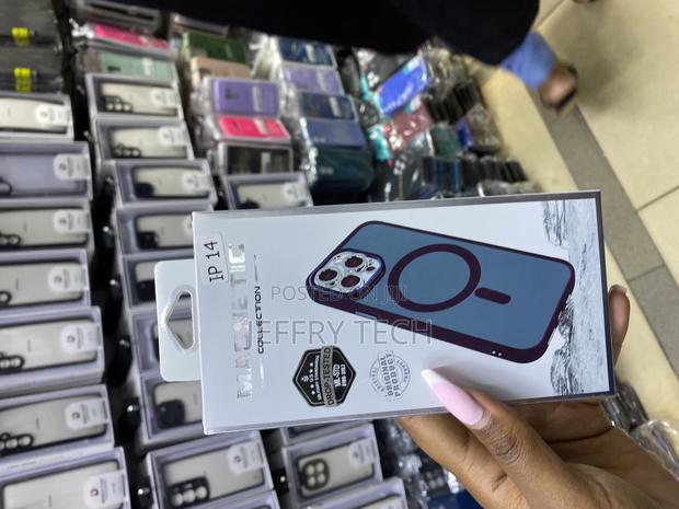 Peely iPhone 14 Pro Transluscent Case Compatible With Magsafe - main view