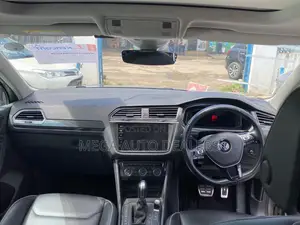 Volkswagen Tiguan 2019 Gray