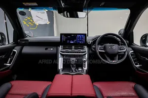 Toyota Land Cruiser LC300 2023 White