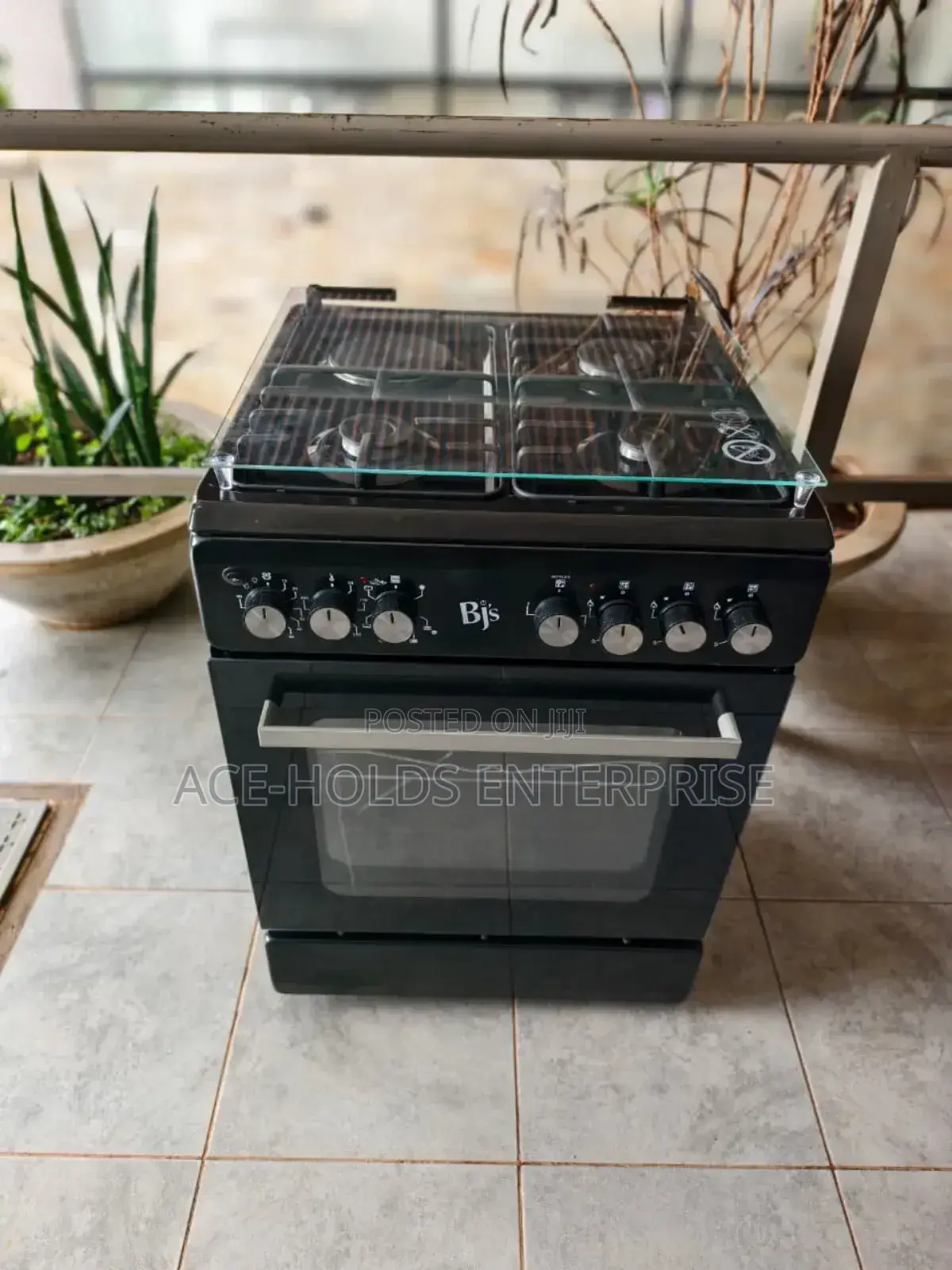 BJS 60x60 Cm Freestanding Cooker Turbo-Fan Technology 3 Gas Burners
