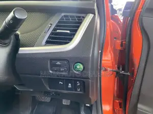 Honda Jade 2018 Orange