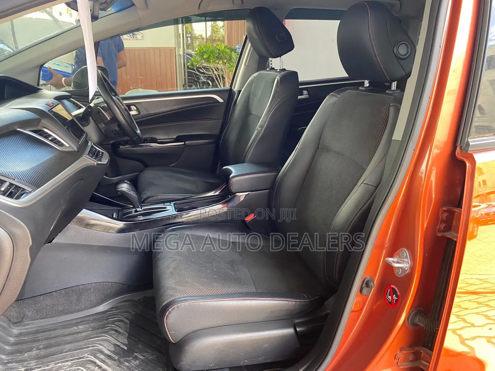Honda Jade 2018 Orange