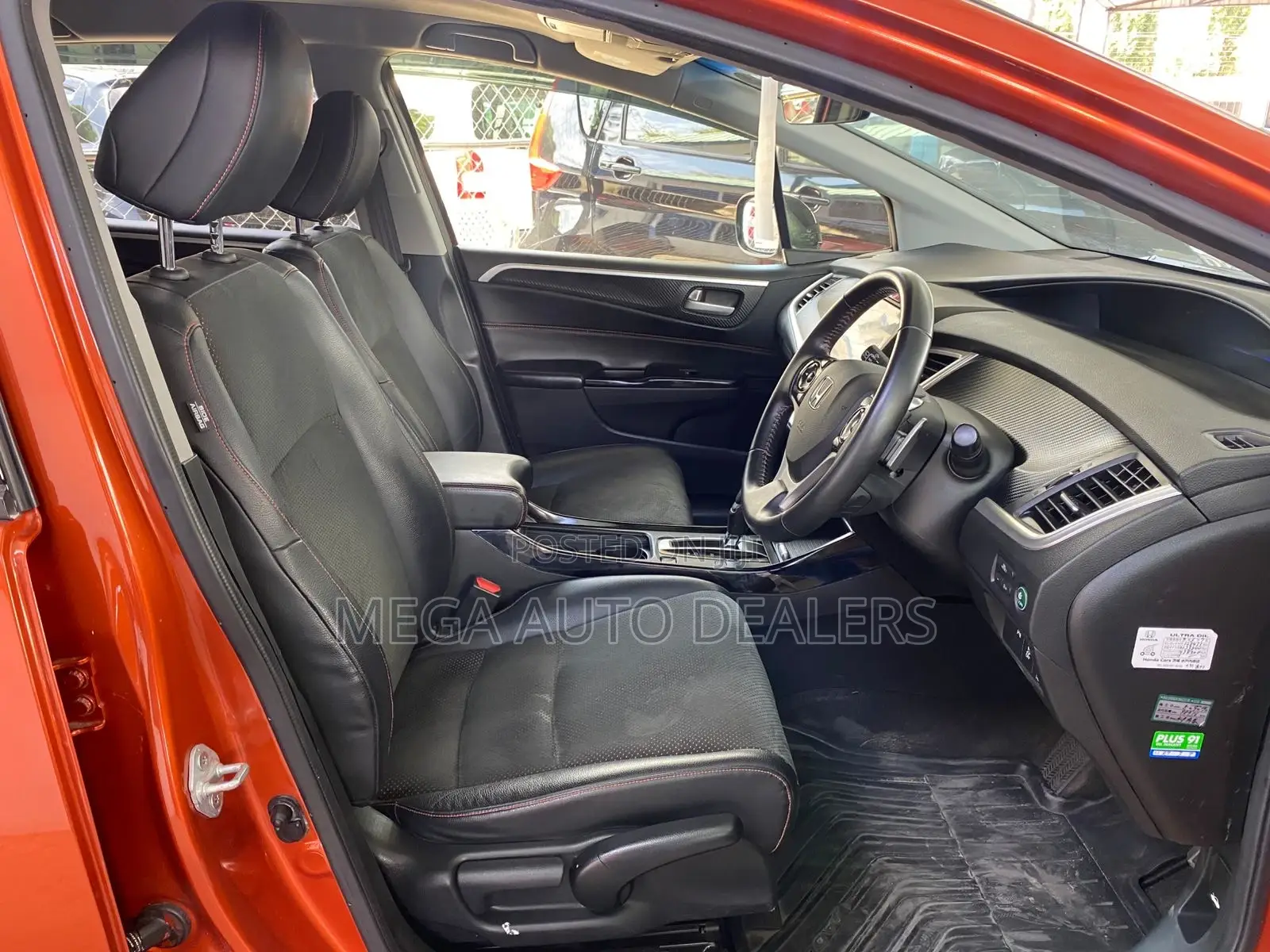 Honda Jade 2018 Orange
