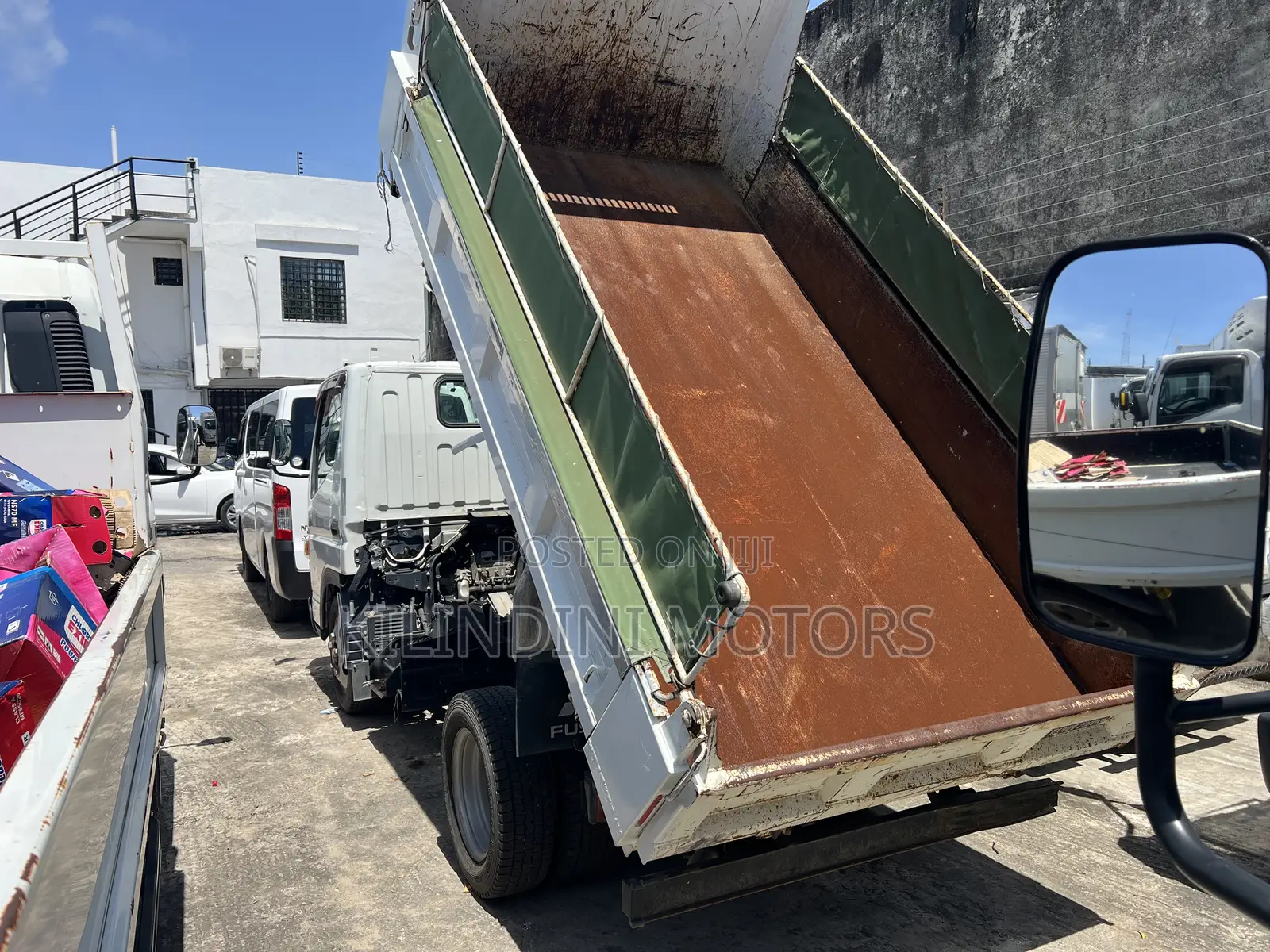 Mistubish Tipper 5tones Very Clean Ready for Work