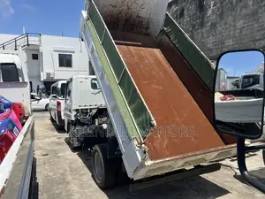 Mistubish Tipper 5tones Very Clean Ready for Work