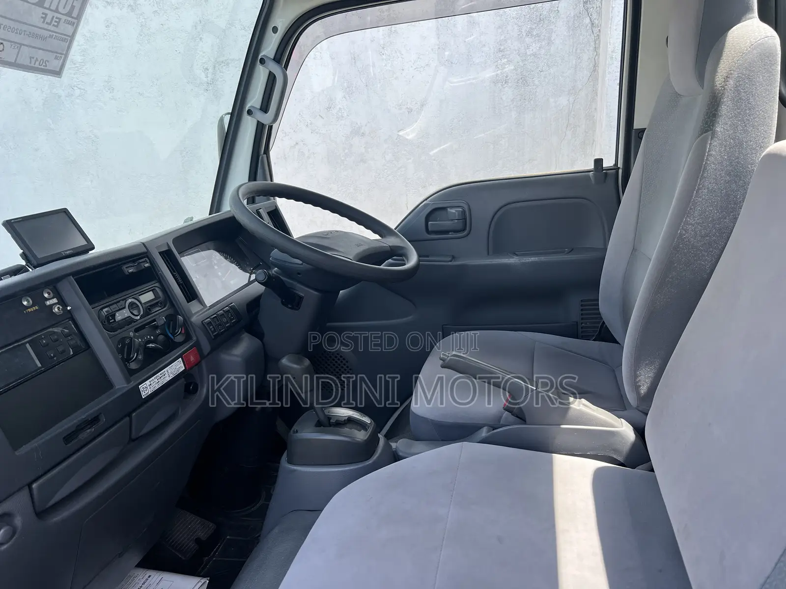 Isuzu Elf Closed Body Frinzer Very Clean for Vegitables