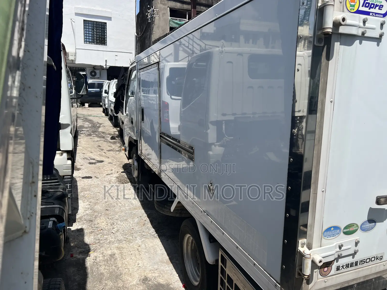 Isuzu Elf Closed Body Frinzer Very Clean for Vegitables