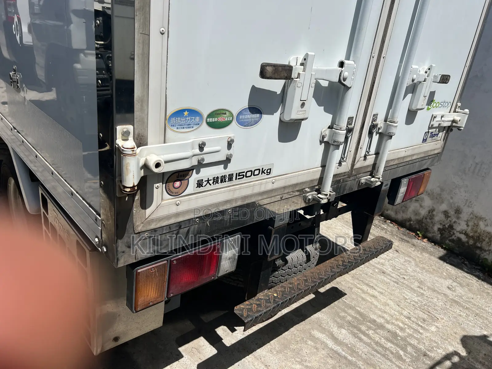 Isuzu Elf Closed Body Frinzer Very Clean for Vegitables
